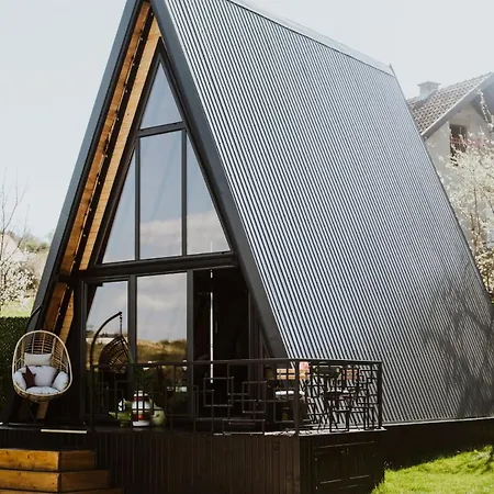 A Frame Pool House * Novi Ledinci